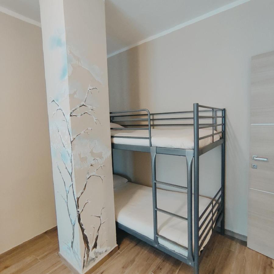 Casa Vacanze Da Gabri ตีราโน ภายนอก รูปภาพ